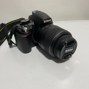Nikon D 3100 digital